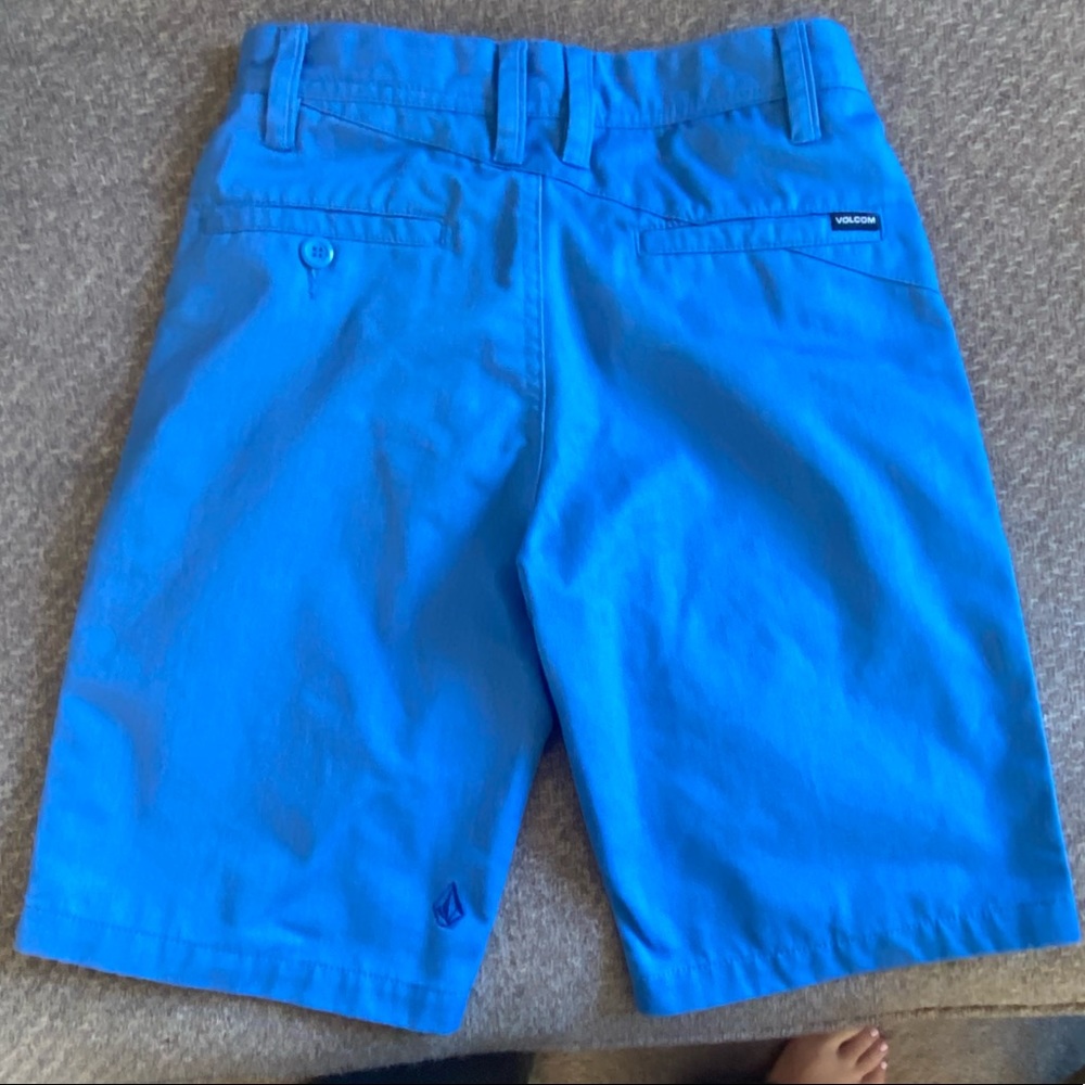 Volcom Shorts - Picture 2 of 4